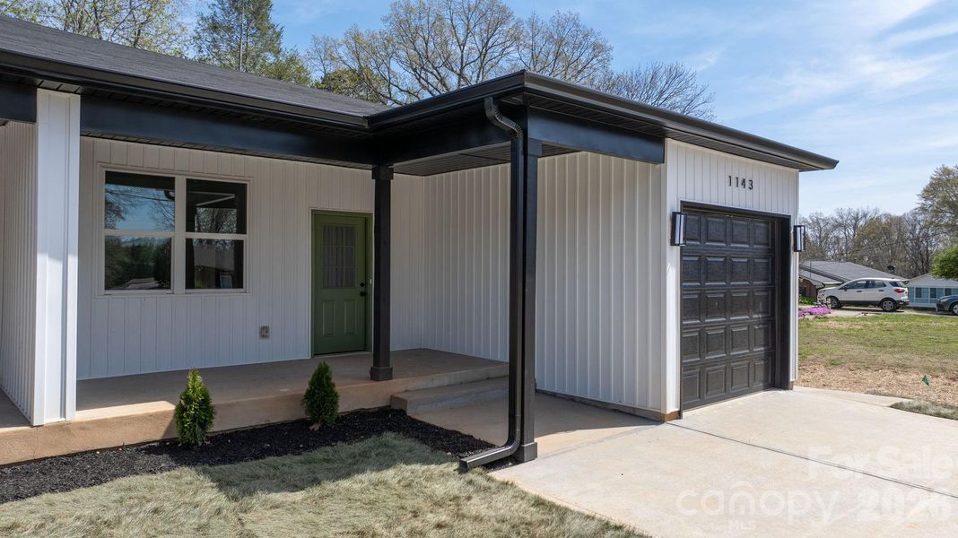 Exterior details and patio area of a home in , Hickory (Image 36).