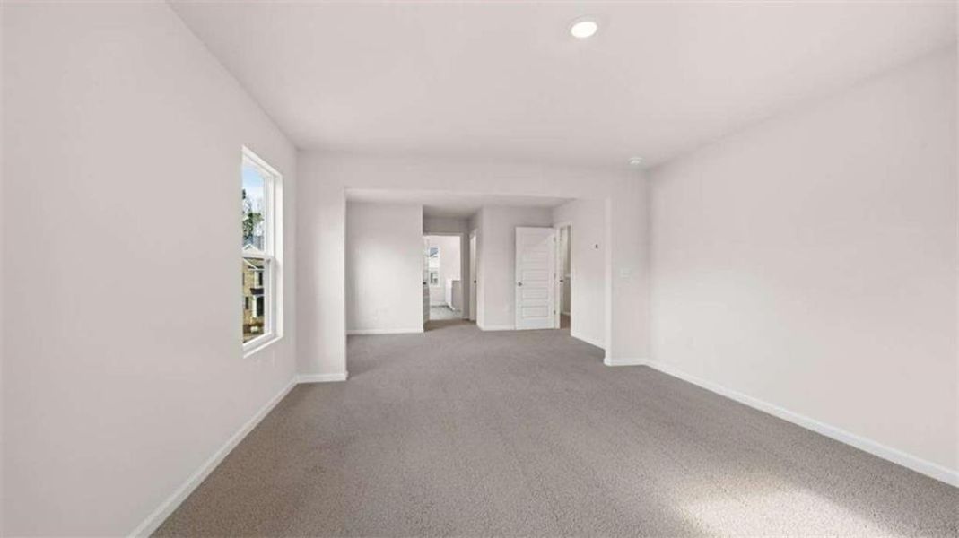Spacious, unfurnished interior of a new home in Brooks Station, Dacula (Image 25).