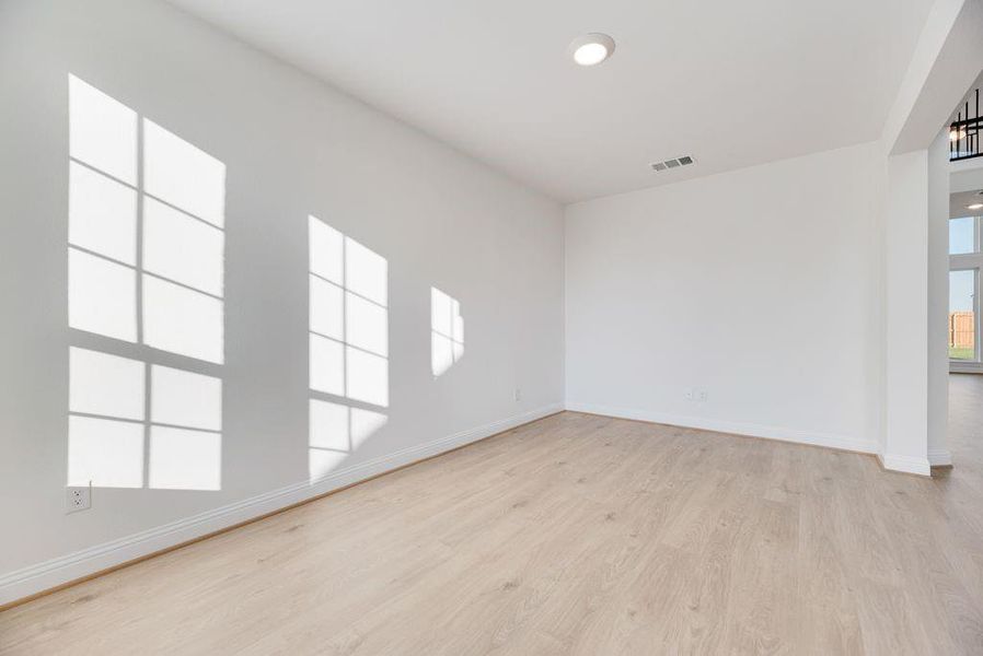 Spacious, unfurnished interior of a new home in Park Trails, Forney (Image 15). Spacious, unfurnished interior of a new home in Park Trails, Forney (Image 15).