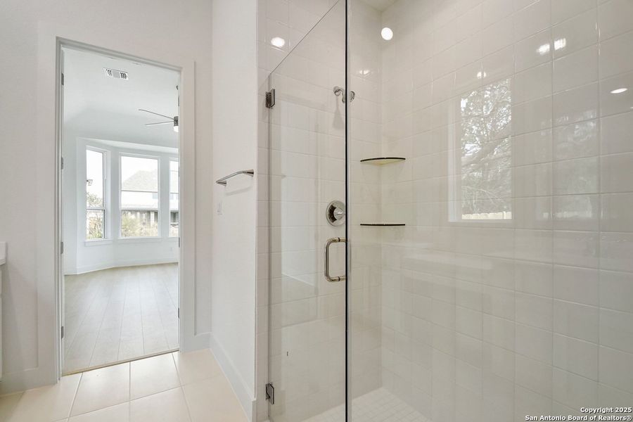 Image 20 of a home in La Cima: 50ft. lots.