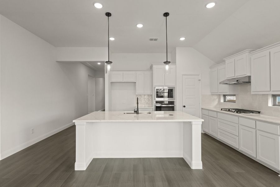 Furnished interior view inside a new home in Meadow Run, Melissa (Image 5). Furnished interior view inside a new home in Meadow Run, Melissa (Image 5).