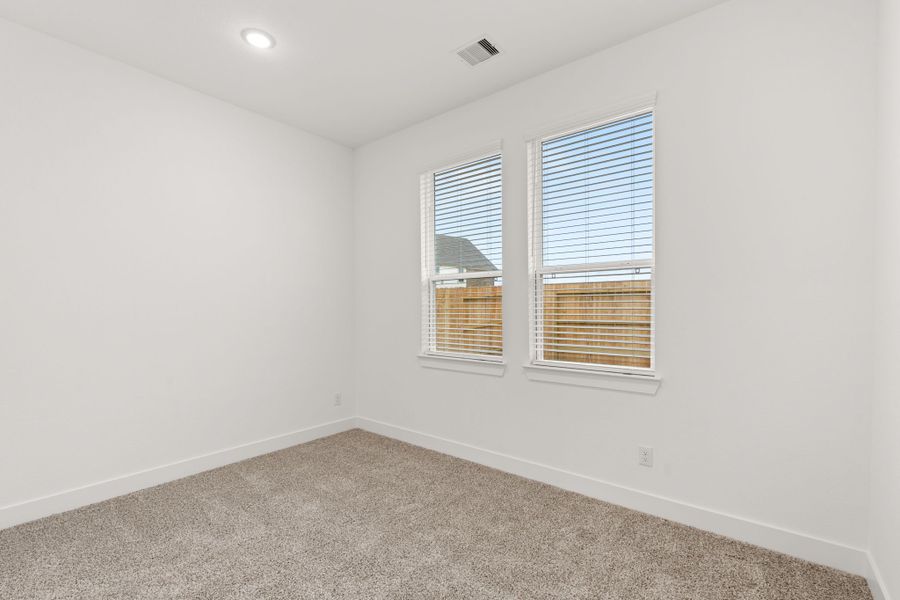 Spacious, unfurnished interior of a new home in Fulshear Lakes, Fulshear (Image 45).