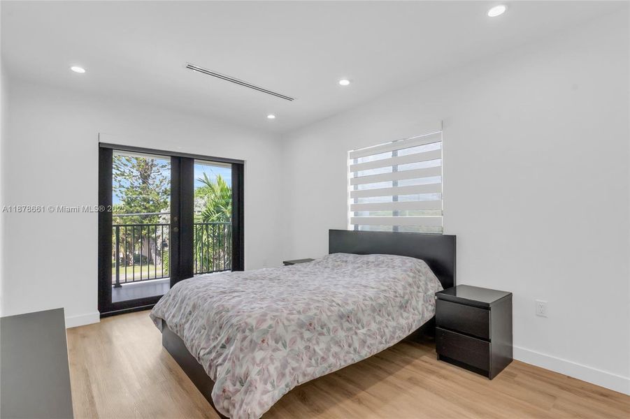 Furnished interior view inside a new home in , Miami (Image 30).