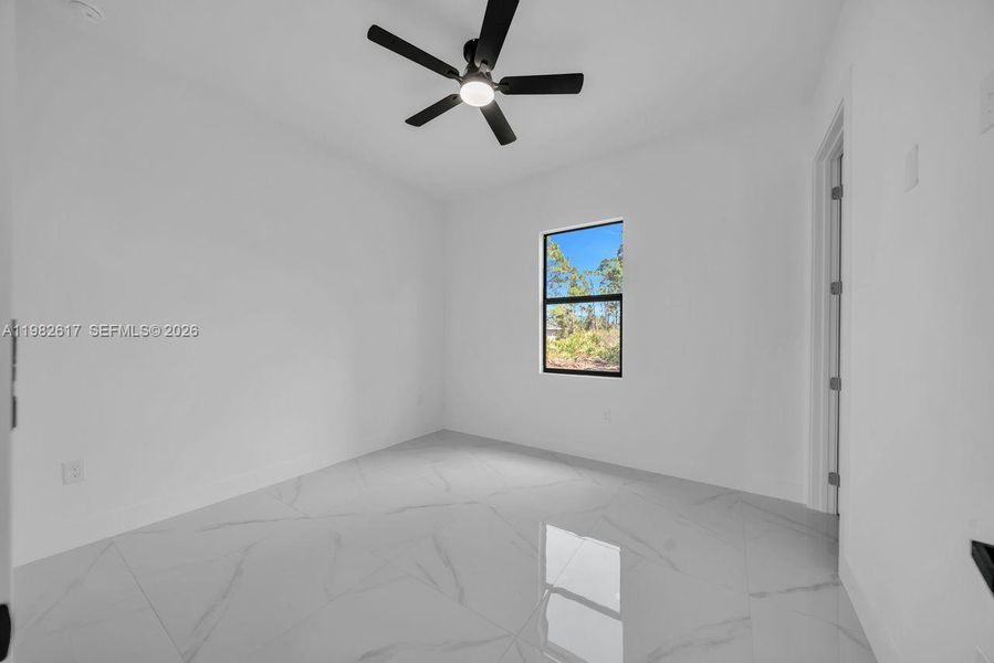 Spacious, unfurnished interior of a new home in , Lehigh Acres (Image 25).