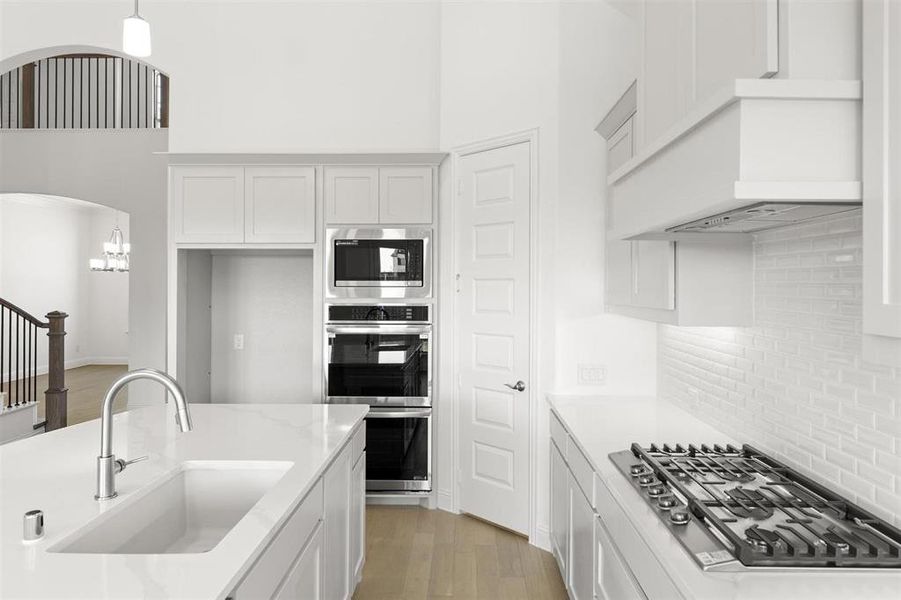 Furnished interior view inside a new home in Nelson Lake Estates, Rockwall (Image 9).