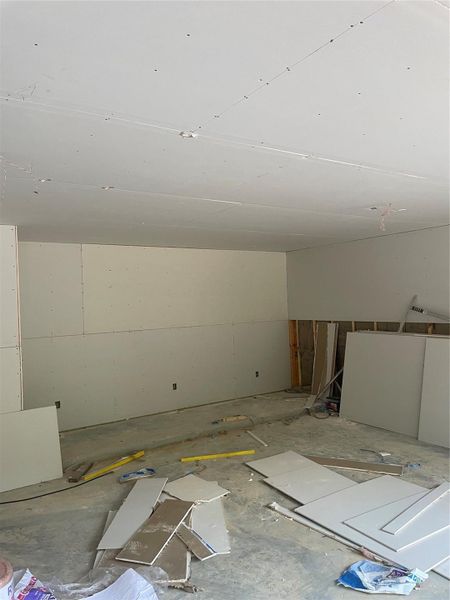 Sheetrock coming! Sheetrock coming!