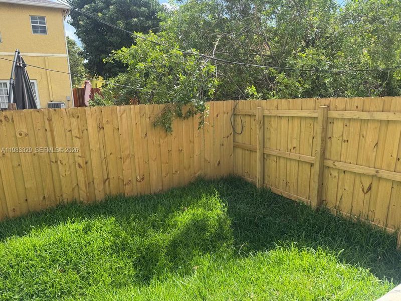 Exterior details and patio area of a home in , Fort Lauderdale (Image 24).