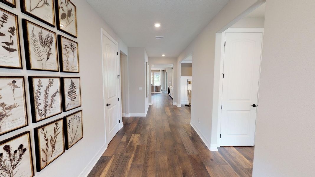 Representative unfurnished interior of a home built from the Renown by DiVosta in Talon Preserve on Palmer Ranch, Nokomis (Image 20).