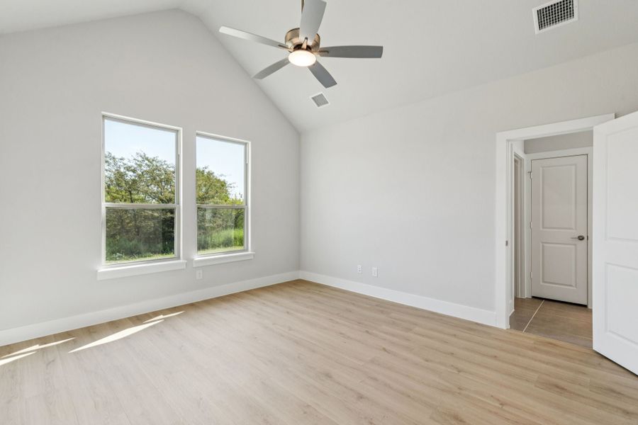 Spacious, unfurnished interior of a new home in Ellis Ranch Estates, Waxahachie (Image 19). Spacious, unfurnished interior of a new home in Ellis Ranch Estates, Waxahachie (Image 19).