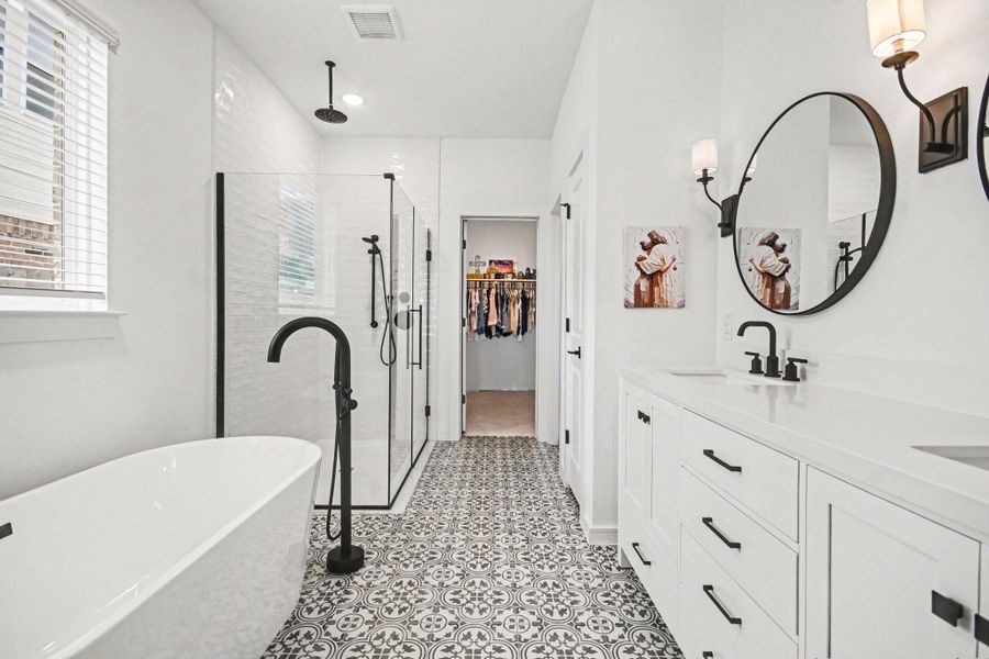 Furnished interior view inside a new home in Centennial Oaks, Santa Fe (Image 29).