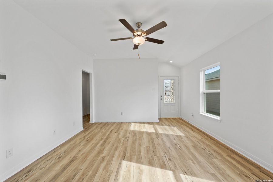 Spacious, unfurnished interior of a new home in Preserve at Medina, Von Ormy (Image 14).