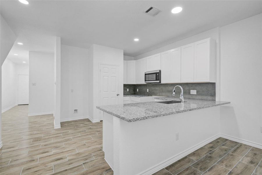 Furnished interior view inside a new home in , Houston (Image 7). Furnished interior view inside a new home in , Houston (Image 7).