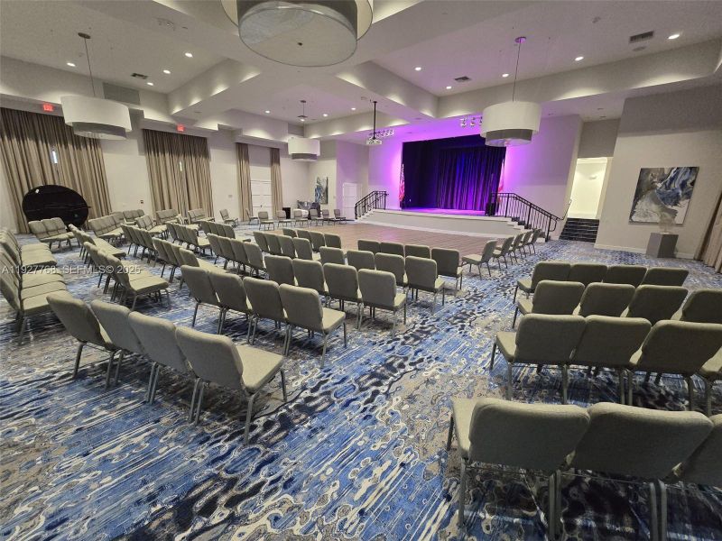 Community amenities in , Parkland (Image 59). Community amenities in , Parkland (Image 59).