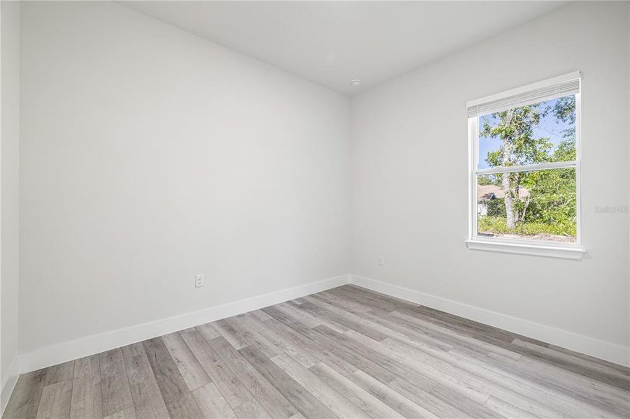 Spacious, unfurnished interior of a new home in , Ocala (Image 36).