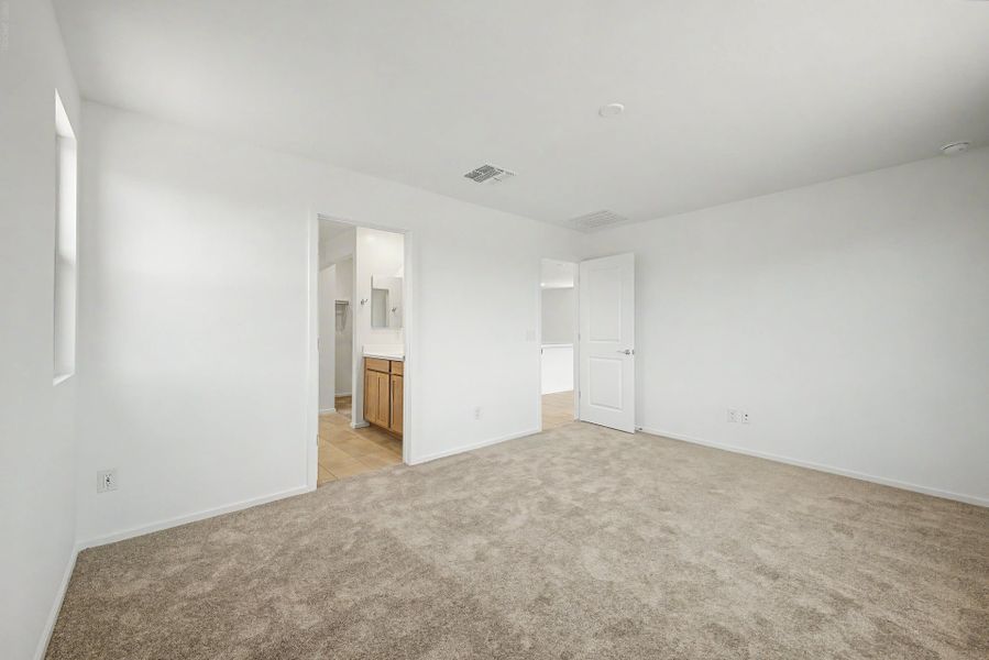 Spacious, unfurnished interior of a new home in Wildera, San Tan Valley (Image 9). Spacious, unfurnished interior of a new home in Wildera, San Tan Valley (Image 9).