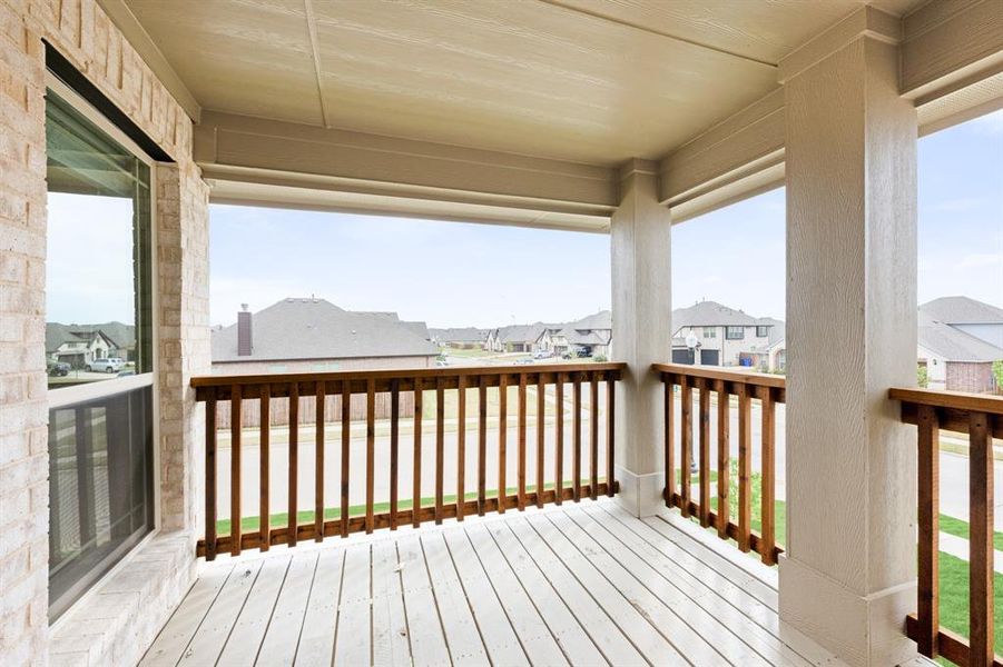 Exterior details and patio area of a home in Triple Diamond Ranch, Mansfield (Image 26).