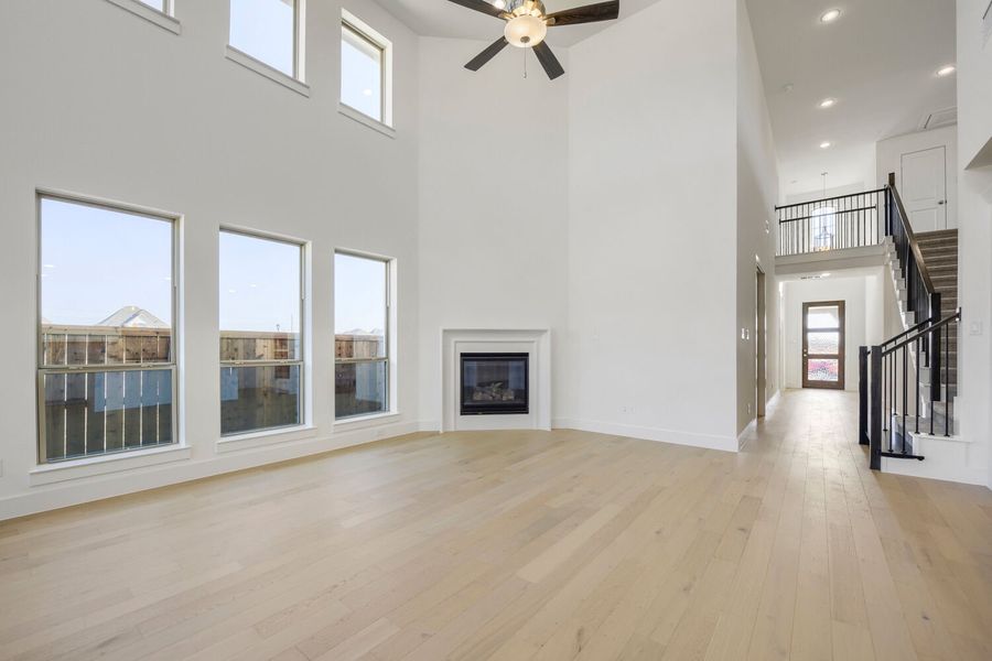 11529 Vesper - Living Area