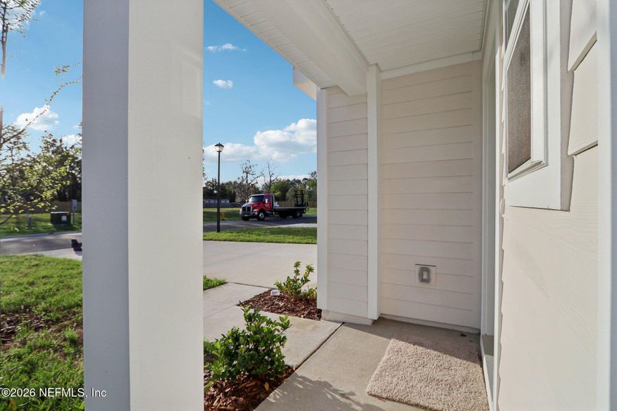 Exterior details and patio area of a home in Park Grove, Jacksonville (Image 23).