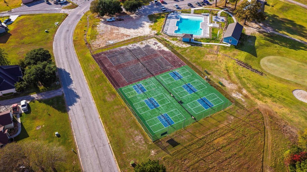 Community amenities in , Trinity (Image 30).