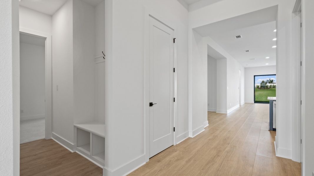 Representative unfurnished interior of a home built from the 2517F by Perry Homes in Turnleaf, Punta Gorda (Image 21).