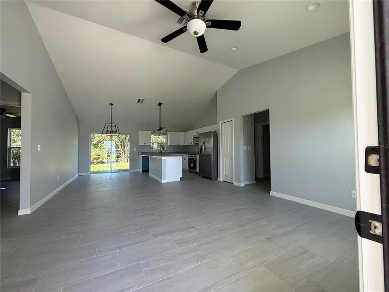 Spacious, unfurnished interior of a new home in , Dunnellon (Image 2). Spacious, unfurnished interior of a new home in , Dunnellon (Image 2).