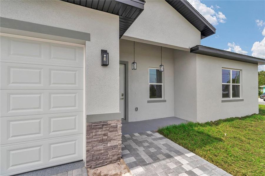 Exterior details and patio area of a home in , Ocala (Image 29). Exterior details and patio area of a home in , Ocala (Image 29).