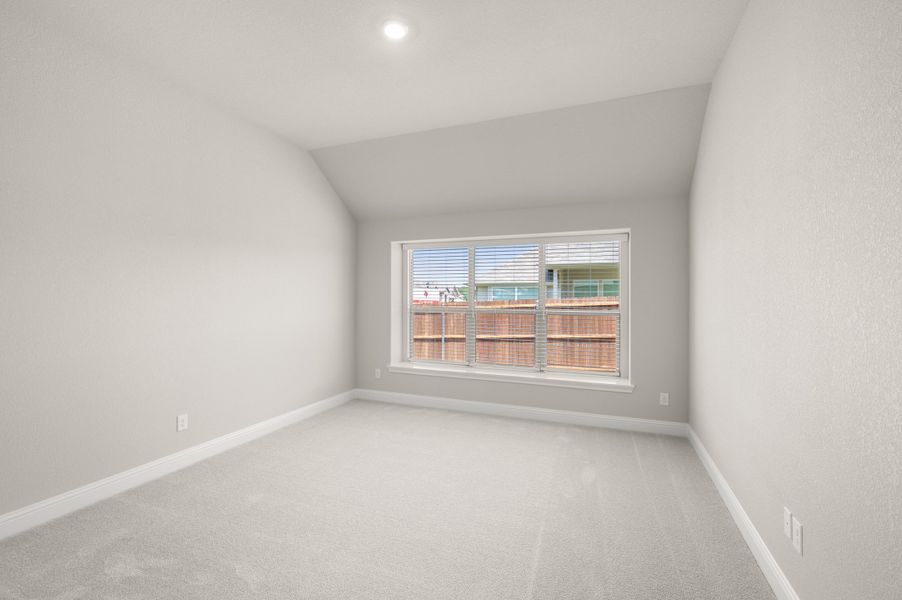Spacious, unfurnished interior of a new home in Pirate Village, Granbury (Image 21).