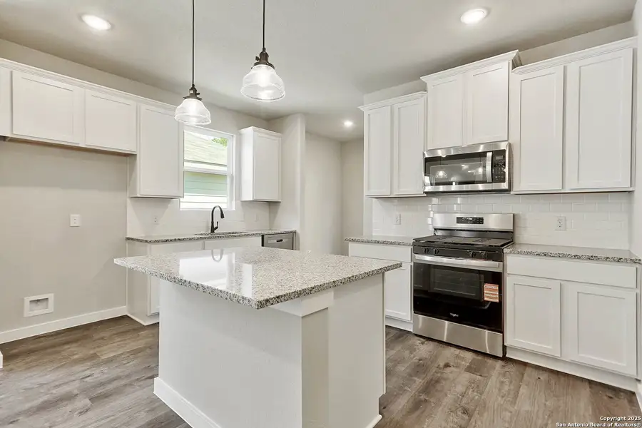 Furnished interior view inside a new home in Fairway Crossing 40s, San Antonio (Image 11). Furnished interior view inside a new home in Fairway Crossing 40s, San Antonio (Image 11).