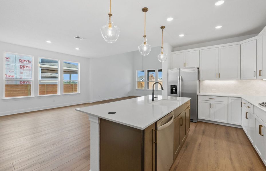 Furnished interior view inside a new home in Horizon Lake, Leander (Image 12).