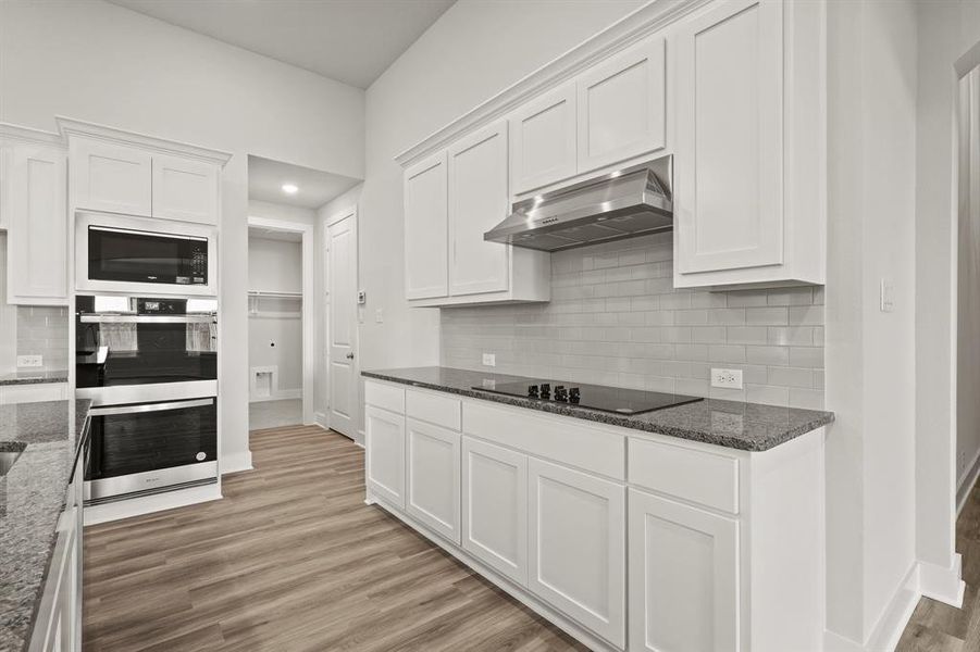 Furnished interior view inside a new home in Lyons Crest Estates, Garland (Image 10). Furnished interior view inside a new home in Lyons Crest Estates, Garland (Image 10).
