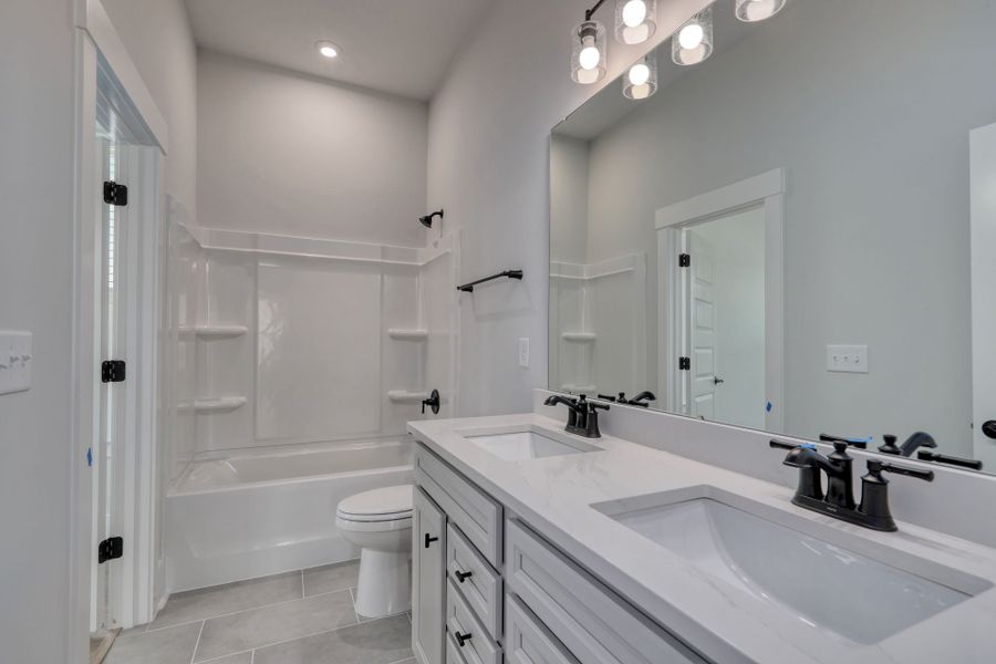 Furnished interior view inside a new home in SayeBrook, Myrtle Beach (Image 4).