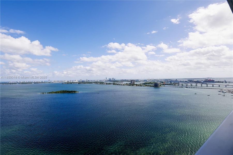 Image 41 of a home in .