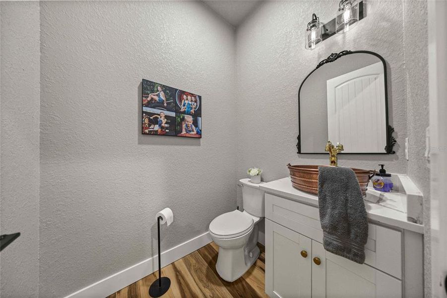 Furnished interior view inside a new home in , Belleview (Image 55).