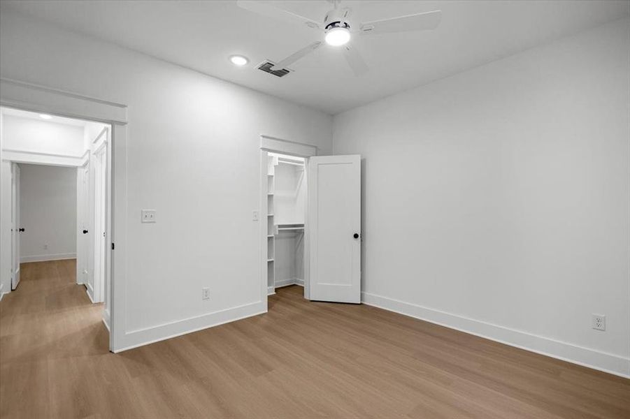 Spacious, unfurnished interior of a new home in , Lindale (Image 28). Spacious, unfurnished interior of a new home in , Lindale (Image 28).