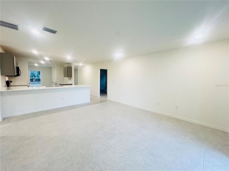 Spacious, unfurnished interior of a new home in Palm Coast, Palm Coast (Image 17).