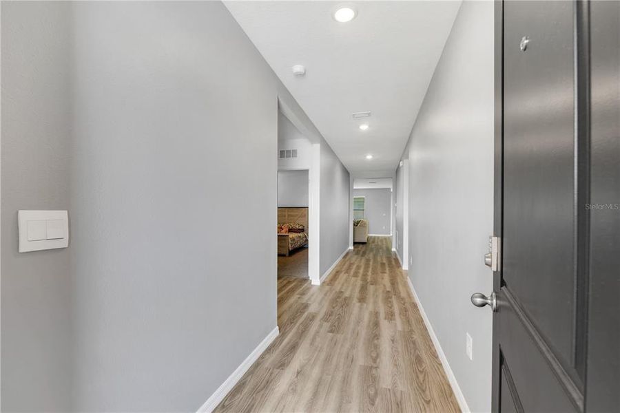 Spacious, unfurnished interior of a new home in Brookside, Ruskin (Image 20).