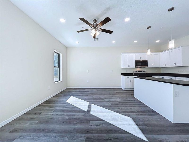 Spacious, unfurnished interior of a new home in , Tampa (Image 46). Spacious, unfurnished interior of a new home in , Tampa (Image 46).