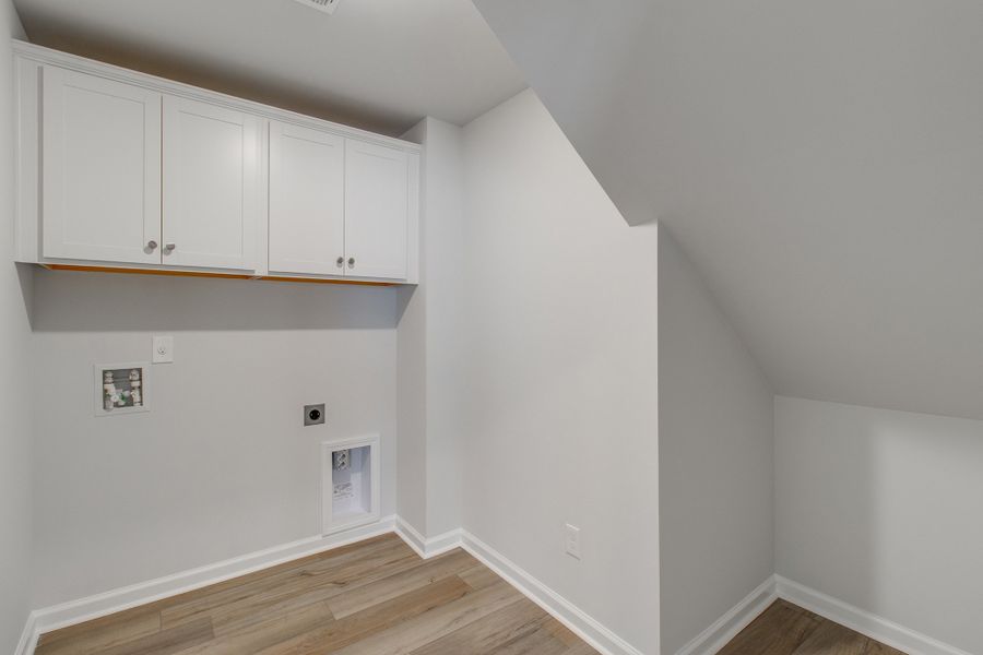 Spacious, unfurnished interior of a new home in Bluefield, Lexington (Image 30).