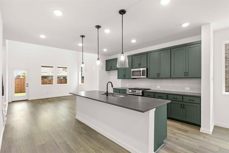 8_09. 14118 Gallatin - Kitchen (2)