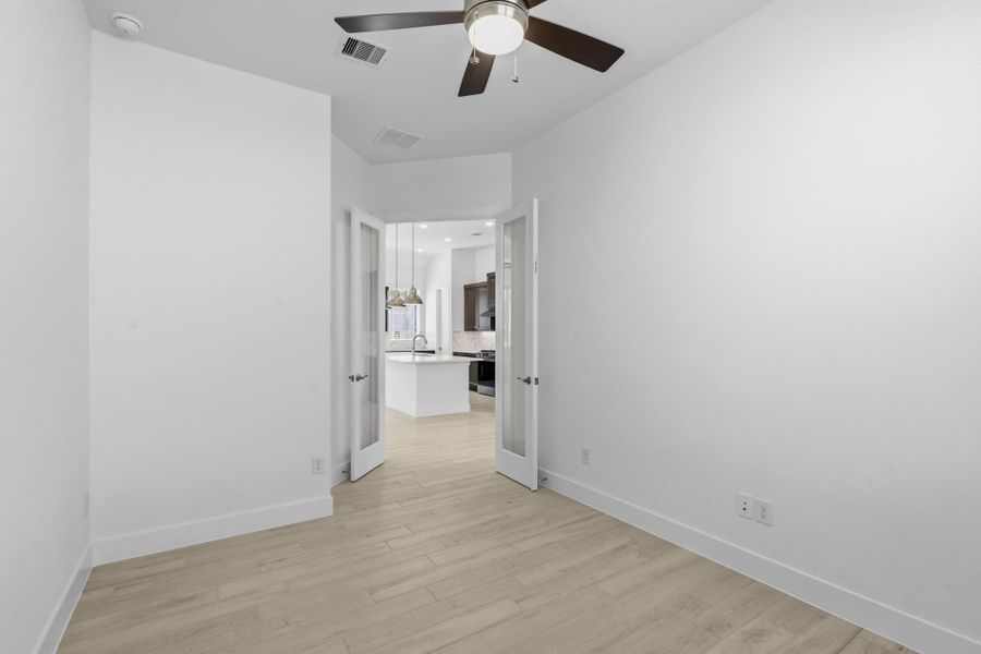 Spacious, unfurnished interior of a new home in The Trails, New Caney (Image 30). Spacious, unfurnished interior of a new home in The Trails, New Caney (Image 30).