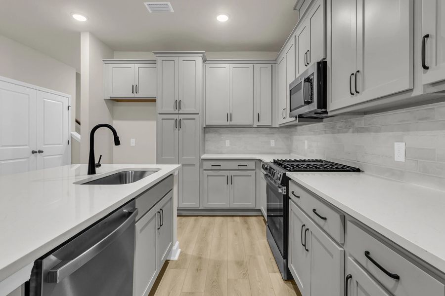 Similar Palmetto floorplan with Milan Collection - features and finishes may vary