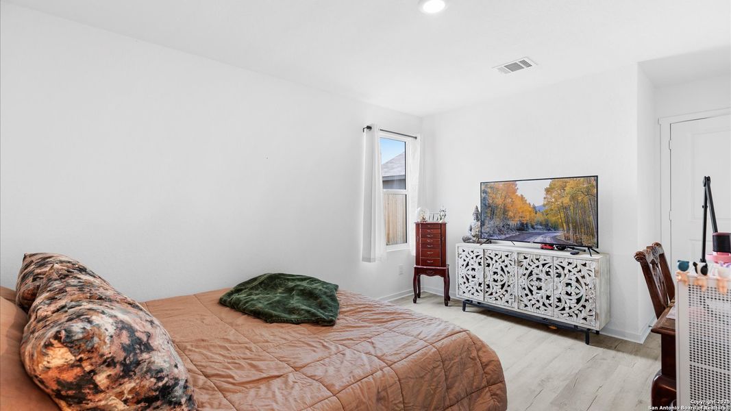 Furnished interior view inside a new home in , New Braunfels (Image 13). Furnished interior view inside a new home in , New Braunfels (Image 13).