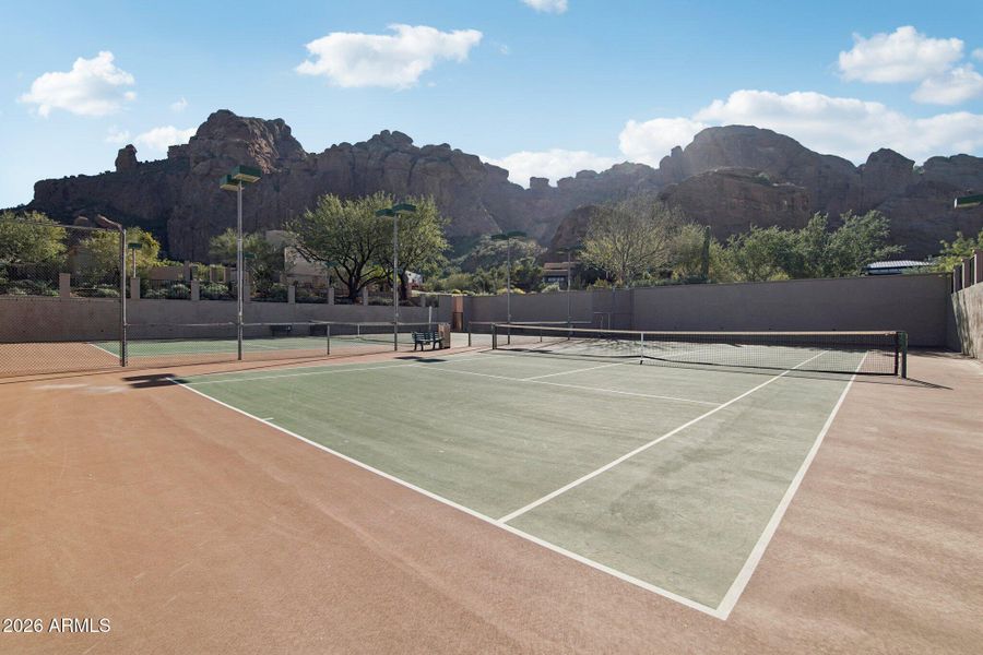 1-web-or-mls-N Echo Canyon Ln-1712-905