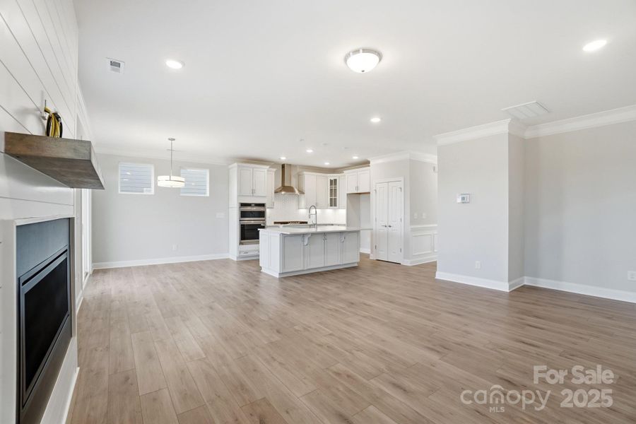 Spacious, unfurnished interior of a new home in Summerlin, Mooresville (Image 24).