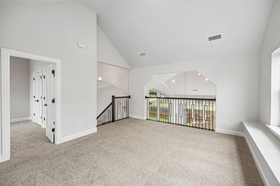Spacious, unfurnished interior of a new home in Cedar Ridge Estates, Grand Prairie (Image 24).