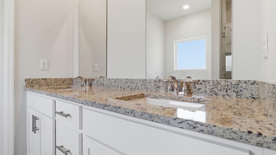 Close-up of interior finishes inside a home in Misting Springs, Crawfordville (Image 11).