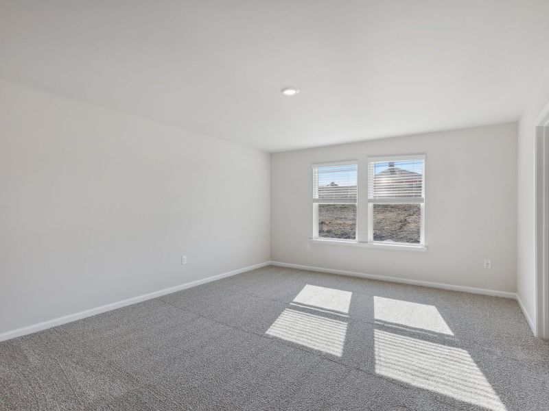 Spacious, unfurnished interior of a new home in Northwoods at Mirror Lake, Villa Rica (Image 21).