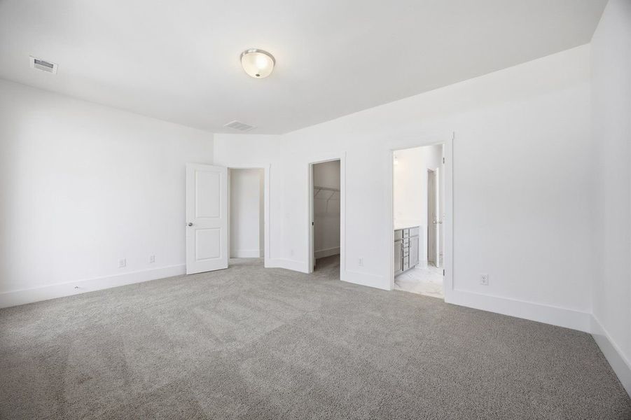 Spacious, unfurnished interior of a new home in Homecoming, Ravenel (Image 13).