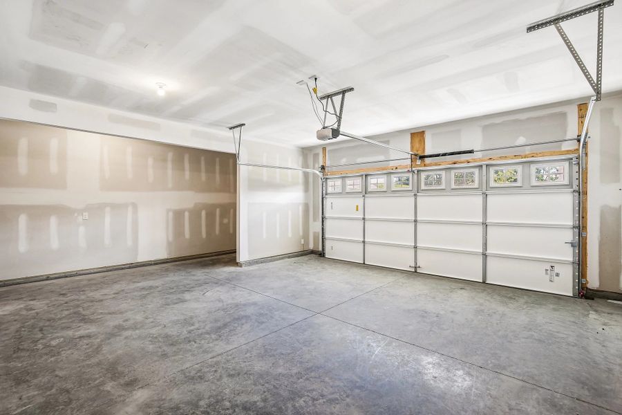 2 1/2 car garage