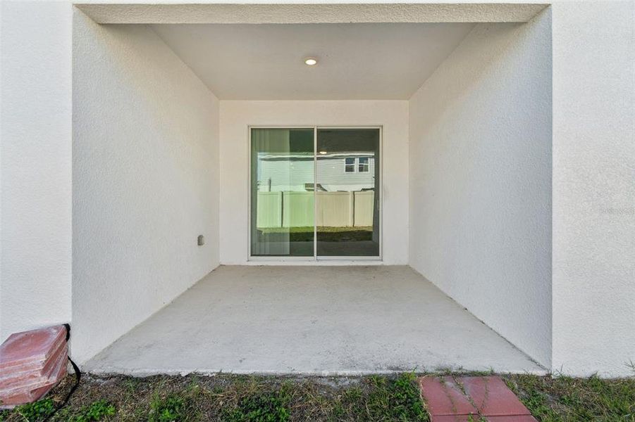 Exterior details and patio area of a home in Ranches at Lake McLeod, Eagle Lake (Image 3).